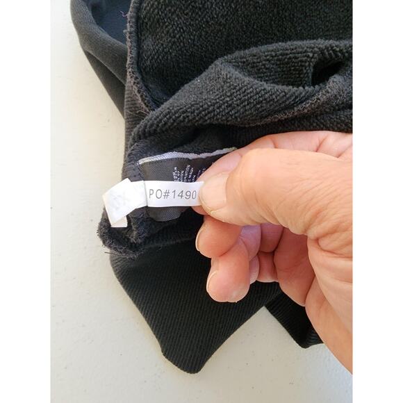 San Antonio Spurs Sweatshirt Womens XL Black NBA Basketball Cropped Crewneck - Picture 12 of 16